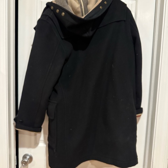 Burberry large women’s pea coat - Picture 7 of 8